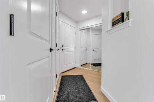 #416 2305 35A Av Nw, Edmonton, AB - Indoor Photo Showing Other Room