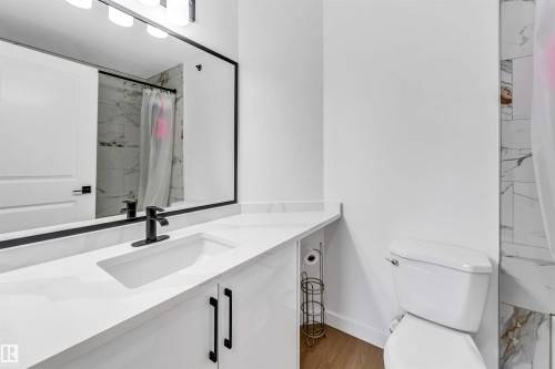 #416 2305 35A Av Nw, Edmonton, AB - Indoor Photo Showing Bathroom