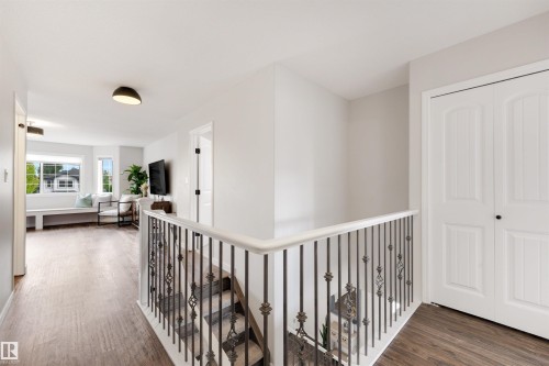 728 173 Street Sw, Edmonton, AB - Indoor Photo Showing Other Room
