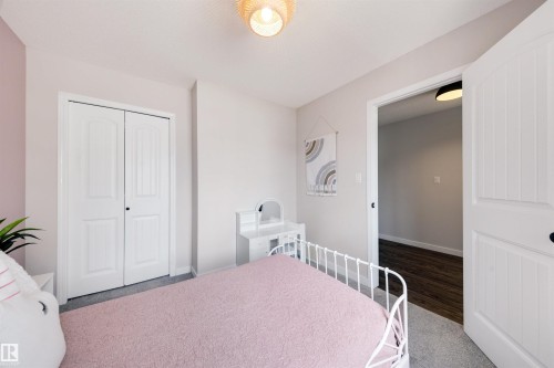 728 173 Street Sw, Edmonton, AB - Indoor Photo Showing Bedroom