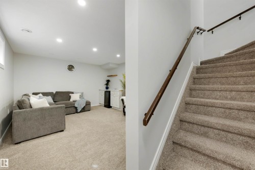 728 173 Street Sw, Edmonton, AB - Indoor