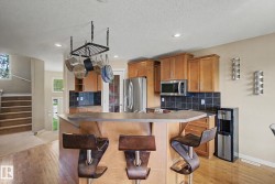9935 155 Street NW  Edmonton, AB T5P 2L3
