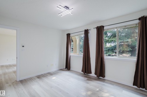 #108 278 Suder Greens Dr Nw, Edmonton, AB - Indoor Photo Showing Other Room