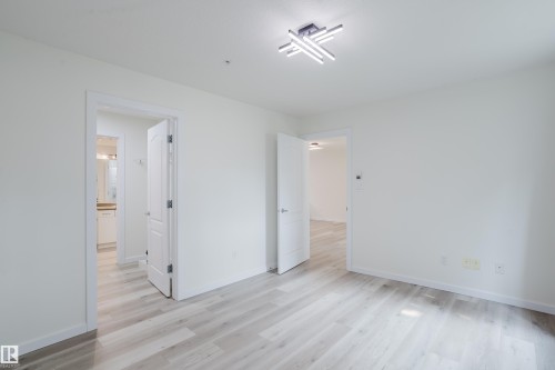 #108 278 Suder Greens Dr Nw, Edmonton, AB - Indoor Photo Showing Other Room