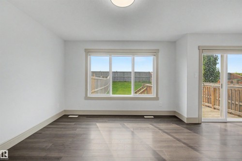 7307 Armour Crescent Sw, Edmonton, AB - Indoor Photo Showing Other Room