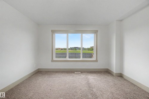 7307 Armour Crescent Sw, Edmonton, AB - Indoor Photo Showing Other Room