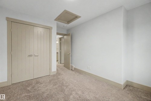 7307 Armour Crescent Sw, Edmonton, AB - Indoor Photo Showing Other Room