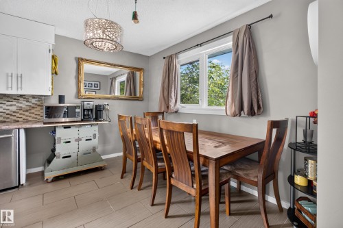 5 Wilson Crescent, Sherwood Park, AB - Indoor Photo Showing Dining Room