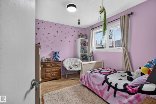 5 Wilson Crescent, Sherwood Park, AB - Indoor Photo Showing Bedroom