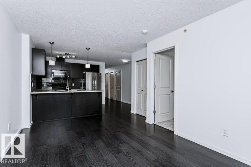 #415 508 Albany Way Nw, Edmonton, AB - Indoor Photo Showing Kitchen