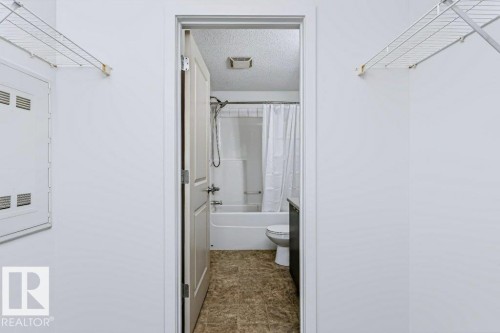 #415 508 Albany Way Nw, Edmonton, AB - Indoor Photo Showing Bathroom