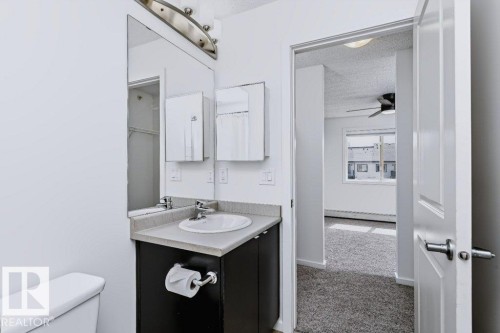 #415 508 Albany Way Nw, Edmonton, AB - Indoor Photo Showing Bathroom