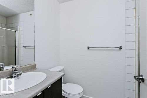 #415 508 Albany Way Nw, Edmonton, AB - Indoor Photo Showing Bathroom