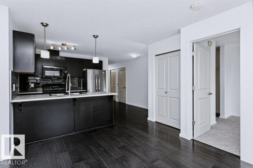#415 508 Albany Way Nw, Edmonton, AB - Indoor Photo Showing Kitchen