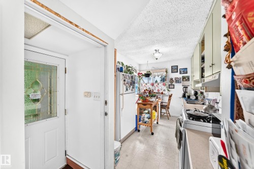 12031 90 Street Nw, Edmonton, AB - Indoor