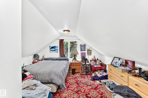 12031 90 Street Nw, Edmonton, AB - Indoor Photo Showing Bedroom
