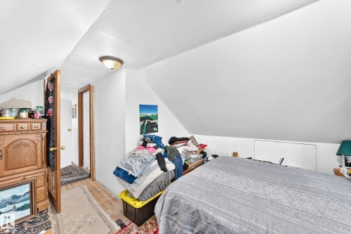 12031 90 Street Nw, Edmonton, AB - Indoor