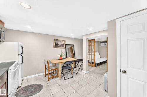 12031 90 Street Nw, Edmonton, AB - Indoor