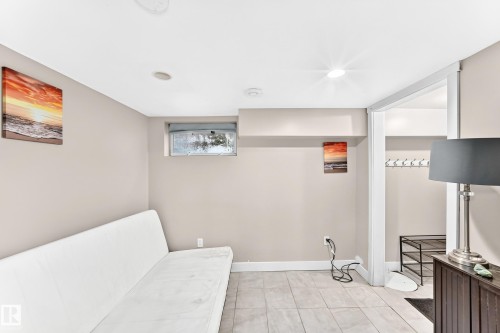 12031 90 Street Nw, Edmonton, AB - Indoor