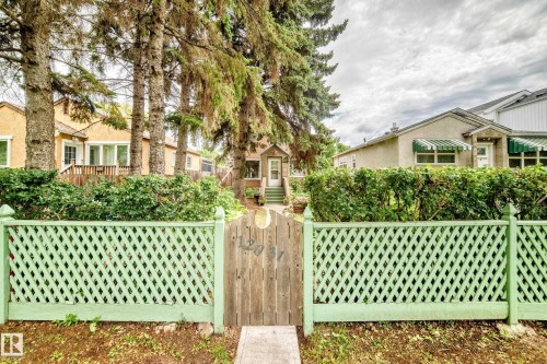 12031 90 Street Nw, Edmonton, AB - Outdoor