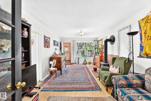 12031 90 Street Nw, Edmonton, AB - Indoor