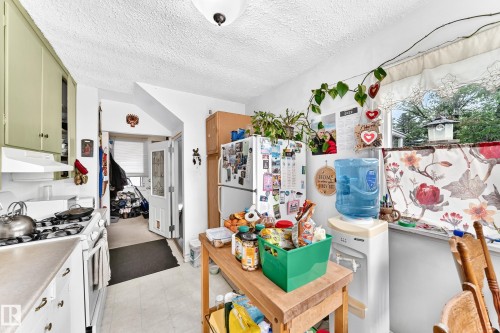 12031 90 Street Nw, Edmonton, AB - Indoor