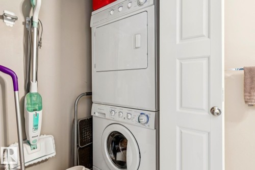 #104 9603 98 Av Nw, Edmonton, AB - Indoor Photo Showing Laundry Room