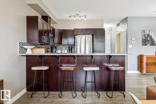 #104 9603 98 Av Nw, Edmonton, AB - Indoor Photo Showing Kitchen