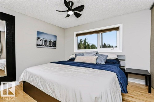 Bedroom 2 - 4707 108 Avenue Nw, Edmonton, AB - Indoor Photo Showing Bedroom