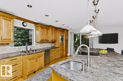 4707 108 Avenue Nw, Edmonton, AB - Indoor Photo Showing Kitchen With Double Sink