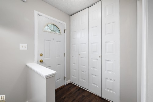 112 Tudor Lane Nw, Edmonton, AB - Indoor Photo Showing Other Room