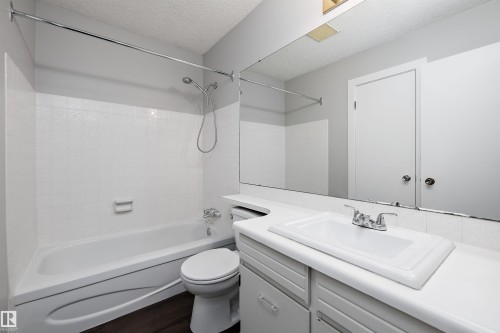 112 Tudor Lane Nw, Edmonton, AB - Indoor Photo Showing Bathroom