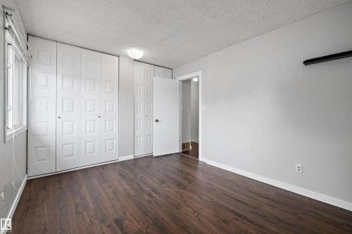 112 Tudor Lane Nw, Edmonton, AB - Indoor Photo Showing Other Room