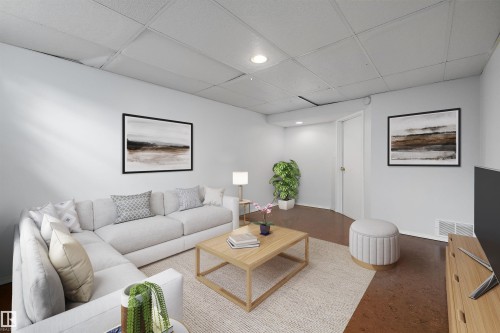 112 Tudor Lane Nw, Edmonton, AB - Indoor Photo Showing Living Room