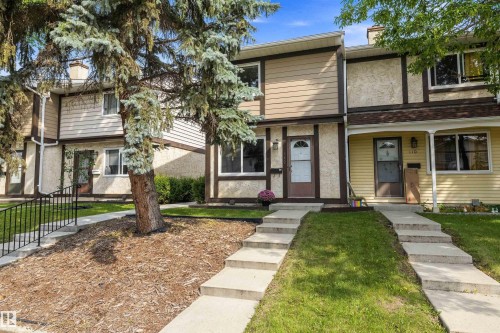 112 Tudor Lane Nw, Edmonton, AB - Outdoor With Facade
