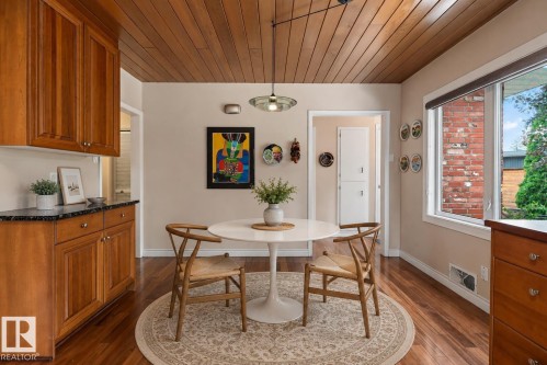 7711 139 Street Nw, Edmonton, AB - Indoor Photo Showing Dining Room