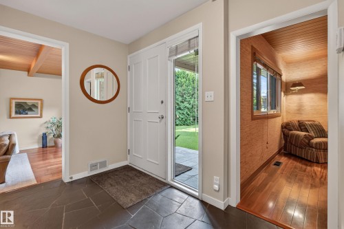 7711 139 Street Nw, Edmonton, AB - Indoor Photo Showing Other Room
