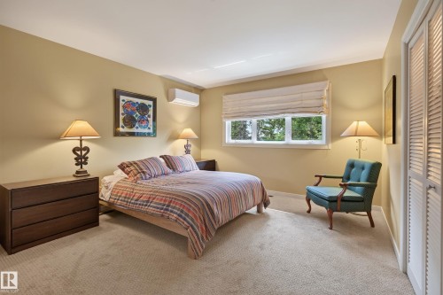 7711 139 Street Nw, Edmonton, AB - Indoor Photo Showing Bedroom