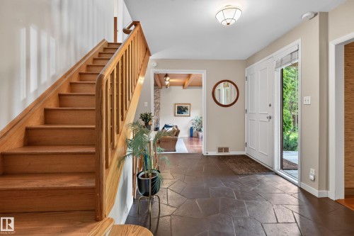 7711 139 Street Nw, Edmonton, AB - Indoor Photo Showing Other Room