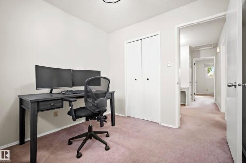 17312 105 Street Nw, Edmonton, AB - Indoor Photo Showing Office
