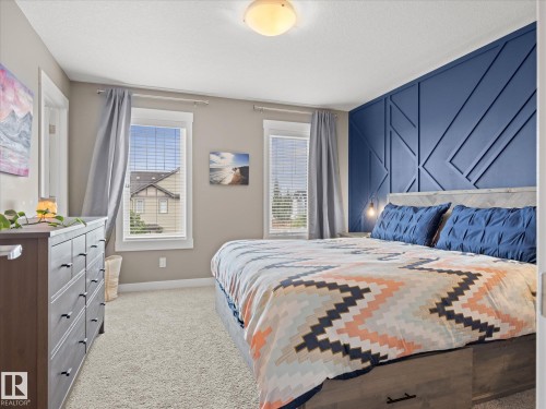6318 167A Avenue Nw, Edmonton, AB - Indoor Photo Showing Bedroom