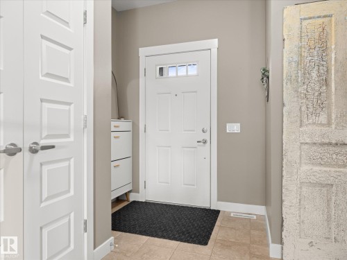6318 167A Avenue Nw, Edmonton, AB - Indoor Photo Showing Other Room