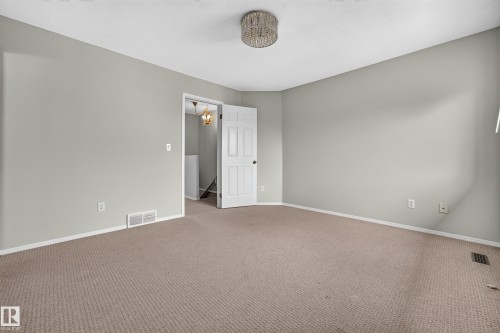 #14 14803 34 St Nw, Edmonton, AB - Indoor Photo Showing Other Room