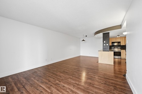 9929 113 Street Nw, Edmonton, AB - Indoor Photo Showing Other Room