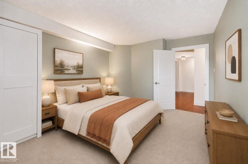 9929 113 Street Nw, Edmonton, AB - Indoor Photo Showing Bedroom
