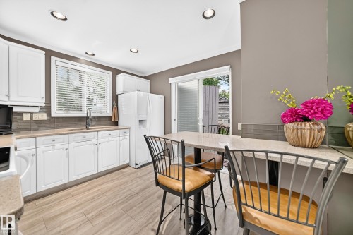 13003 124 Avenue Nw, Edmonton, AB - Indoor Photo Showing Other Room