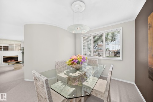 13003 124 Avenue Nw, Edmonton, AB - Indoor Photo Showing Dining Room