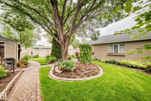 13003 124 Avenue Nw, Edmonton, AB - Outdoor