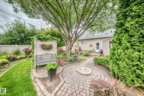 13003 124 Avenue Nw, Edmonton, AB - Outdoor