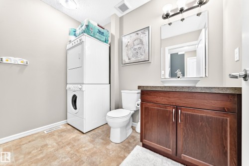 3512 11 Street Nw, Edmonton, AB - Indoor